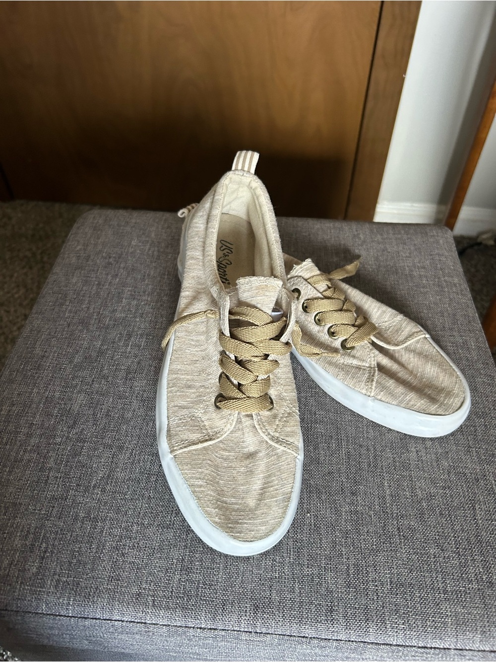 Casual Women's Beige Knit Lace-Up Sneakers